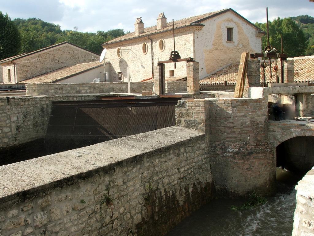 Albergo Diffuso La Piana Dei Mulini Colle d'Anchise Exterior foto
